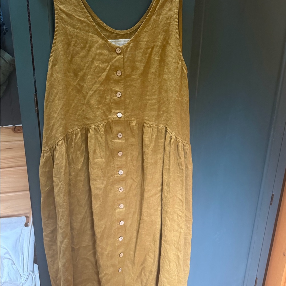 NotPERFECTLINEN Mustard Button-Front Sleeveless Linen Dress - Picture 4 of 4